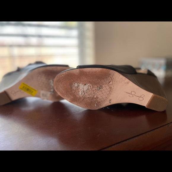 Black Wedge Size 8 - Picture 3 of 3